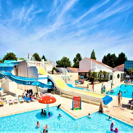 A Avec Piscine Privee Holiday home