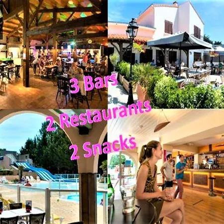 à Avec Piscine Privée Hébergement de vacances *