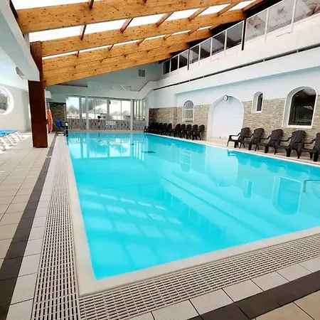 à Avec Piscine Privée *