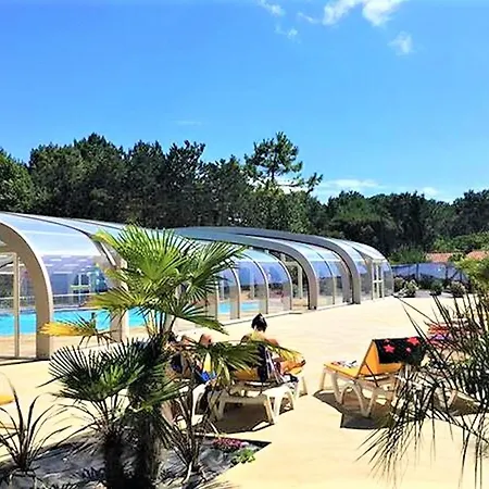 à Avec Piscine Privée Saint-Jean-de-Monts